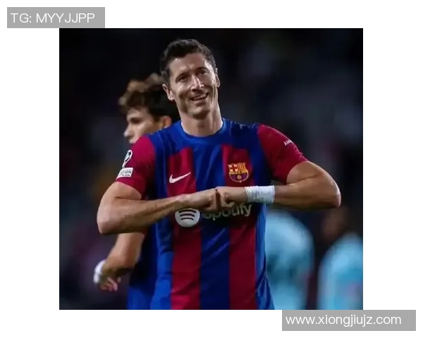 足球明星庆祝动作解析亲手指的背后意义与文化影响